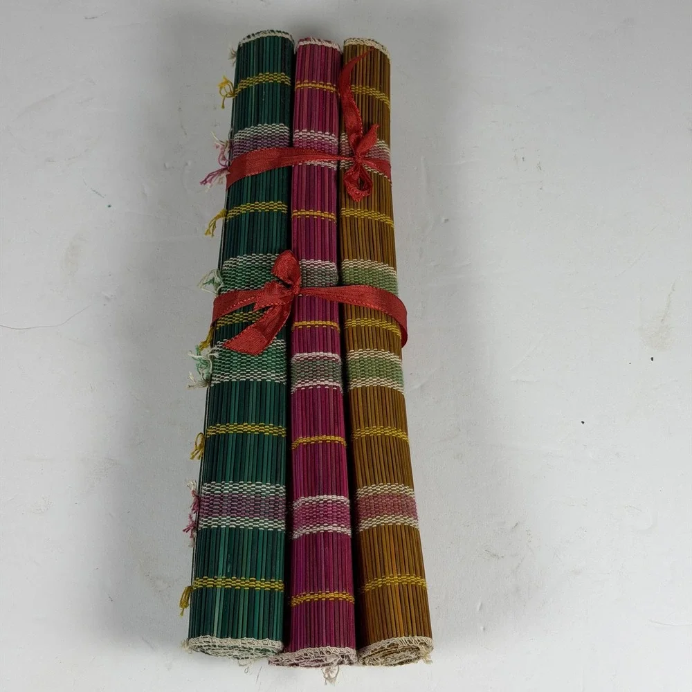 Set of 4 Bamboo Placemats Multi-Color Striped Rollable Dining Mats F-16